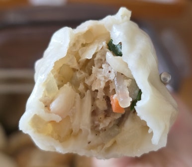 거대한맛기똥찬손만두 이미지