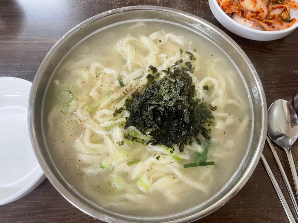 손칼국수 이미지