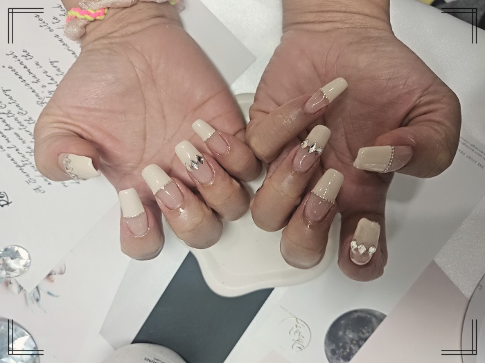 더뷰티네일 이미지