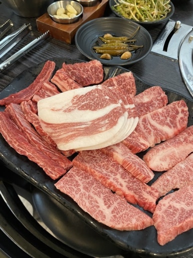 중간식당 이미지