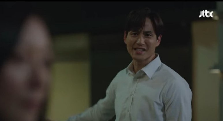 롯데시네마 8관 이미지