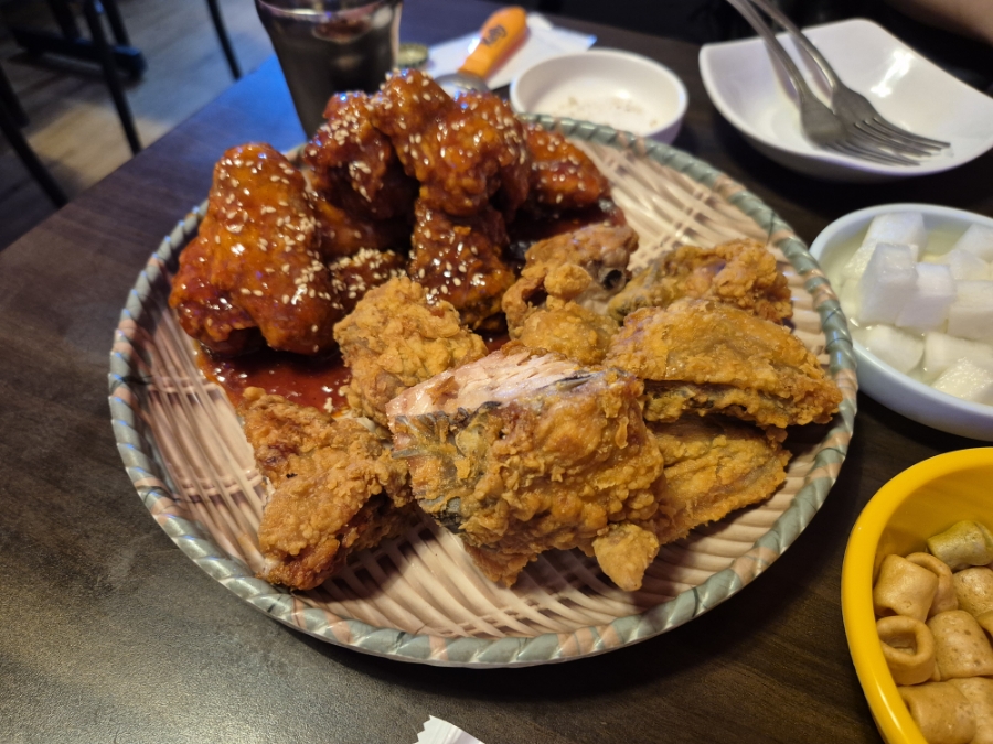 잉꼬치킨호프 사진 7