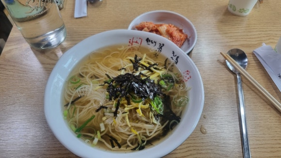 꼬망국수 이미지