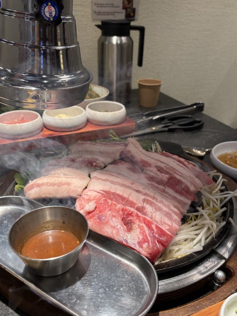 불판생돼지 이미지