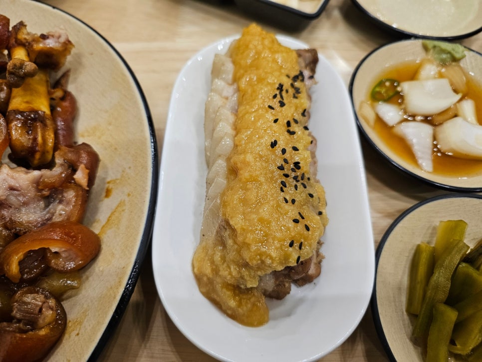 우람한족발 이미지