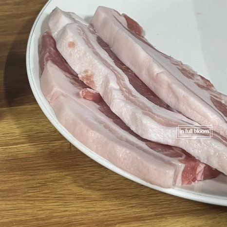 무실왕솥뚜껑삼겹살 이미지