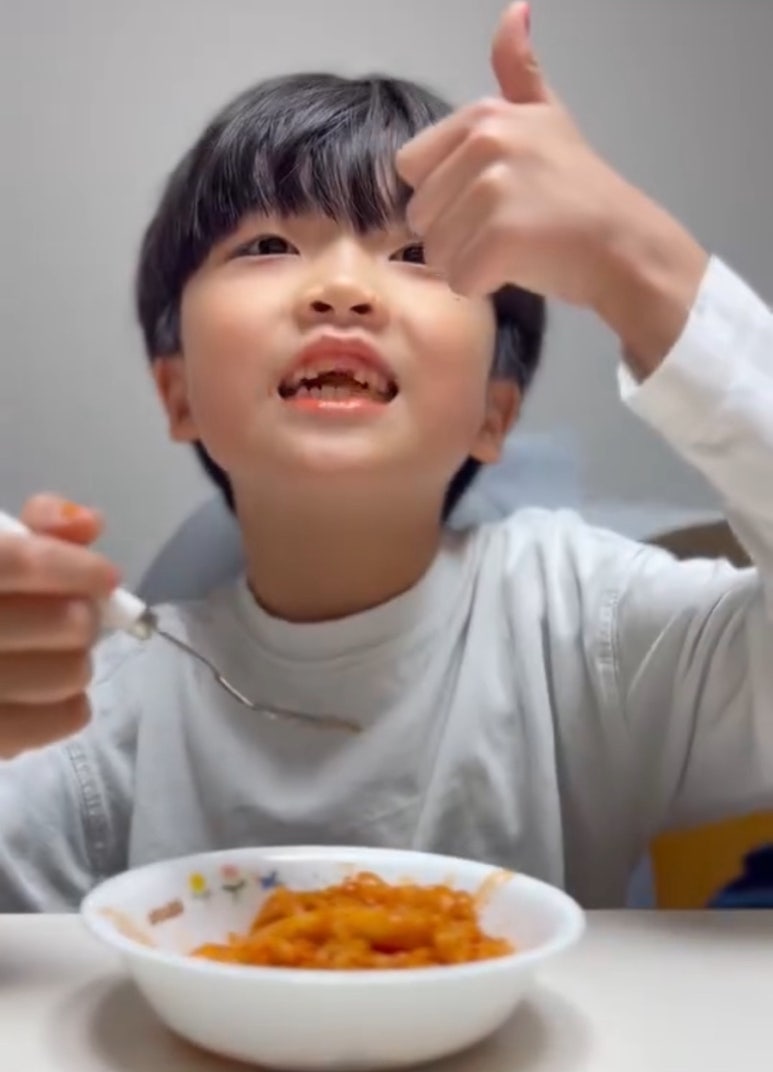 삼남매떡볶이 이미지