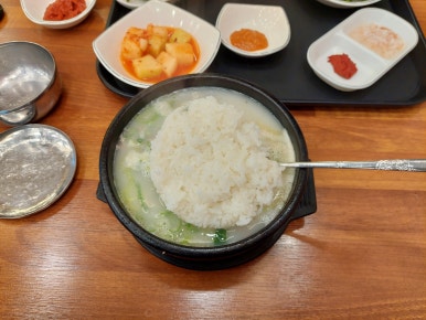 일품돼지국밥 경산점 이미지