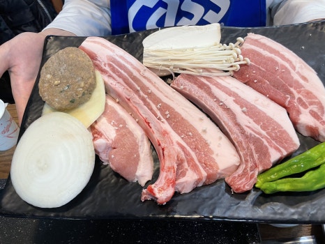 한돈짝갈비 이미지