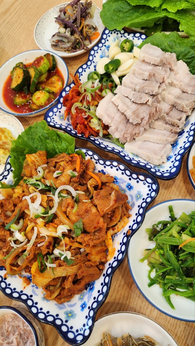 홍칼국수 이미지