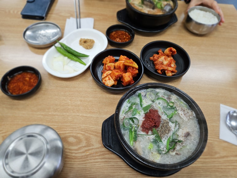 아바이 토종순대국 이미지