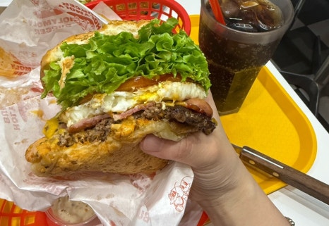 홀리몰리버거창원 이미지