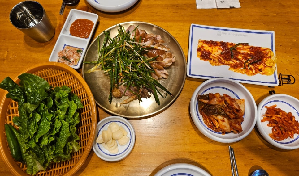 1984그수육집칼국수전주 이미지