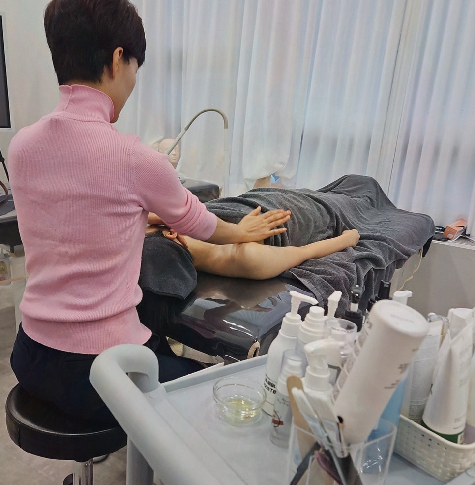 아비에미용학원 이미지