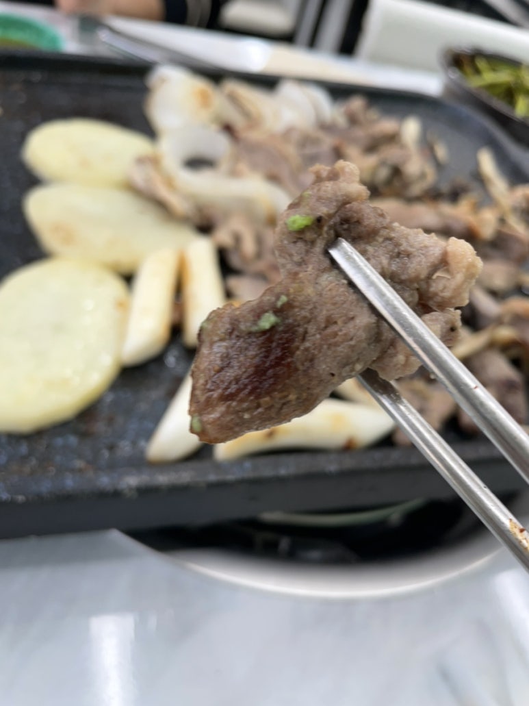 정오리돌판구이 이미지
