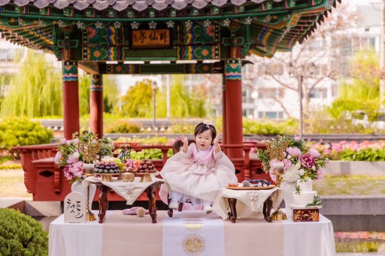 라요메이크업 이미지