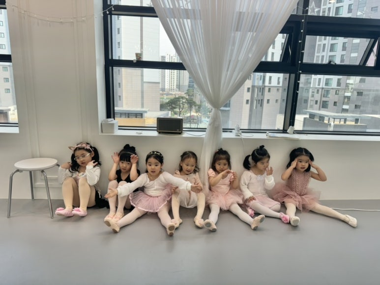 라움무용학원 이미지