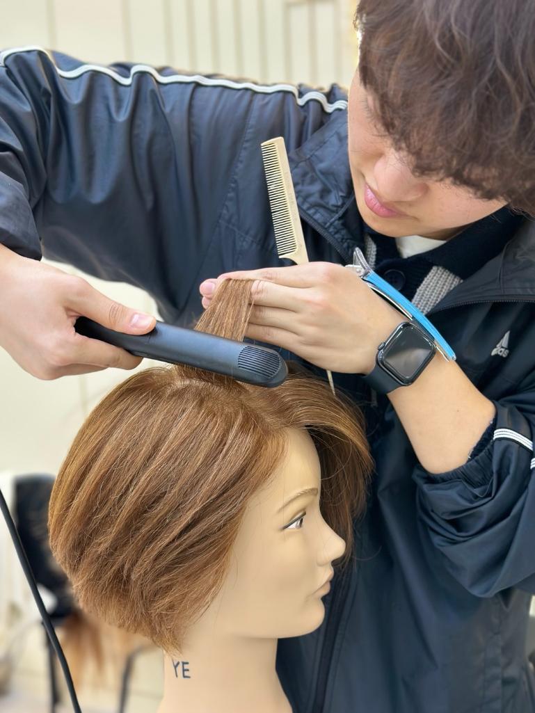 퍼스트헤어아카데미뷰티학원 이미지