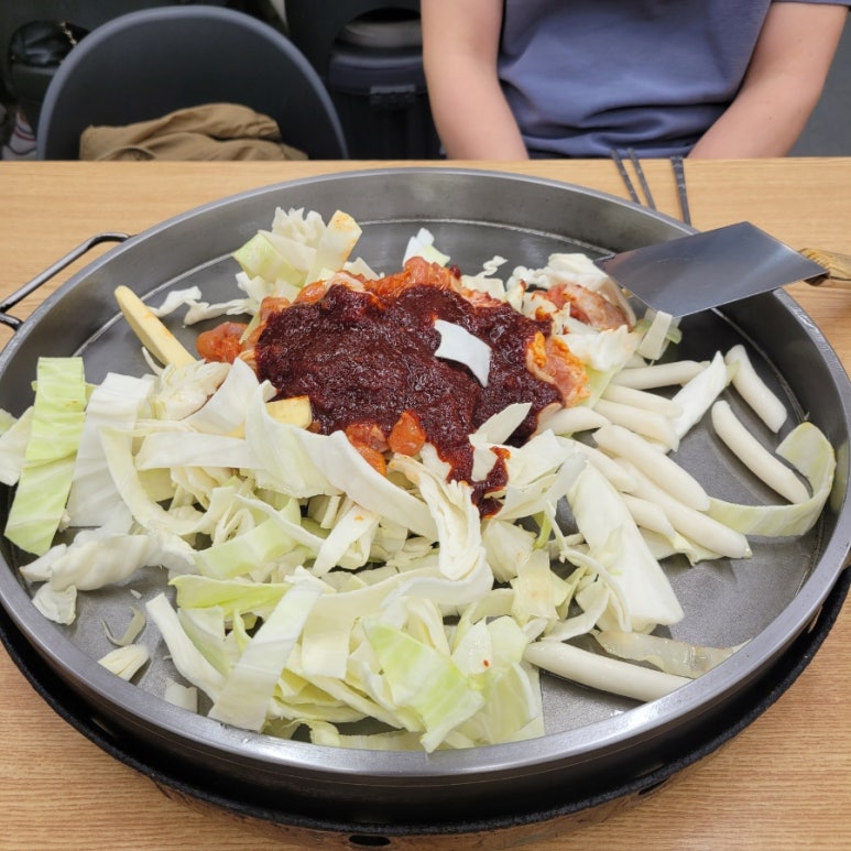 강릉춘천산골닭갈비앤막국수 이미지