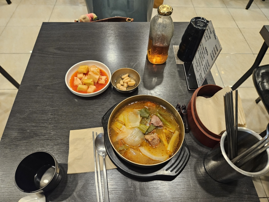 예픔 한식(소국명동) 사진 7