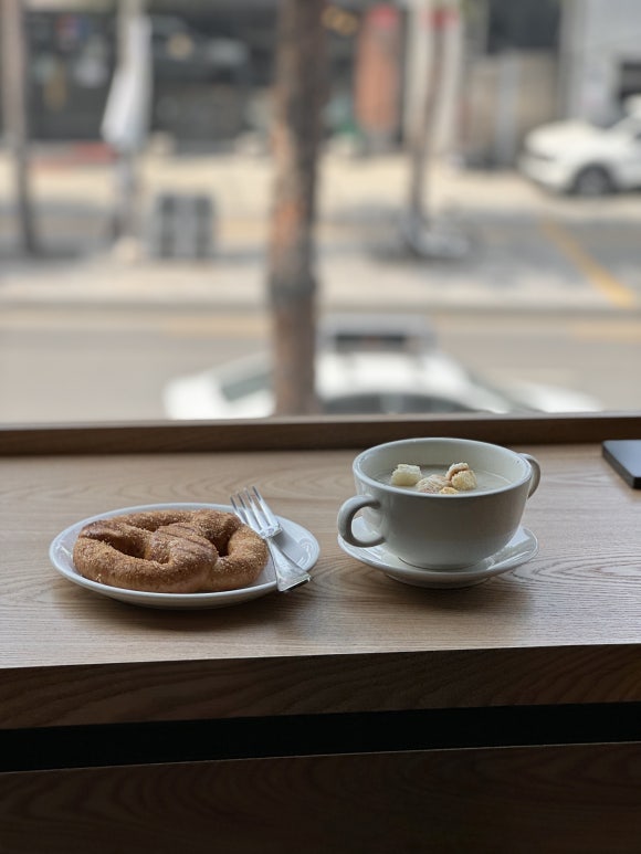 커피니 약수역점 이미지