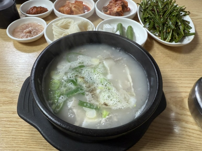개성순대국밥 이미지