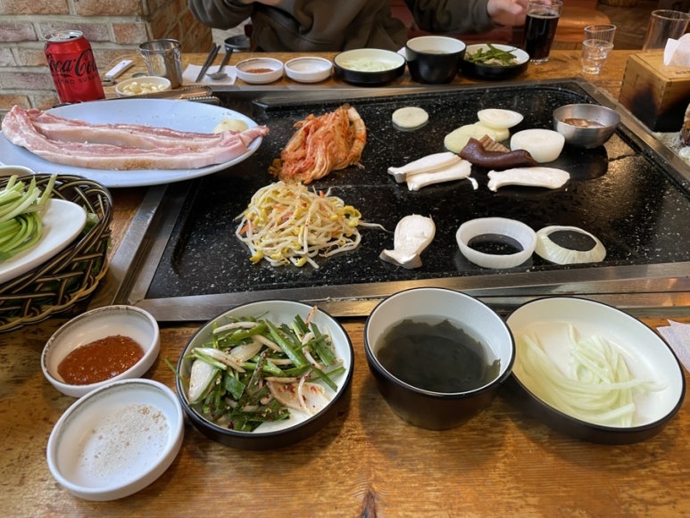 아궁이왕돌구이 이미지