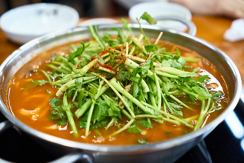 알.고니칼국수 이미지