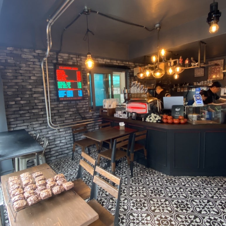 뚠뚠coffee 이미지