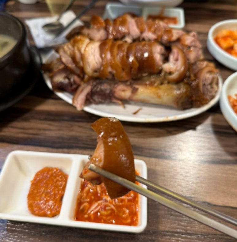 영천왕족발 이미지