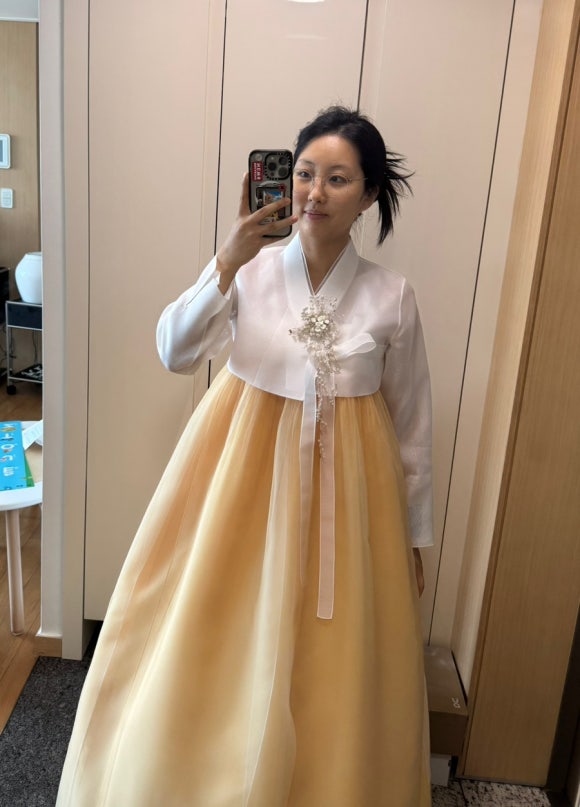 와이씨 손 이미지