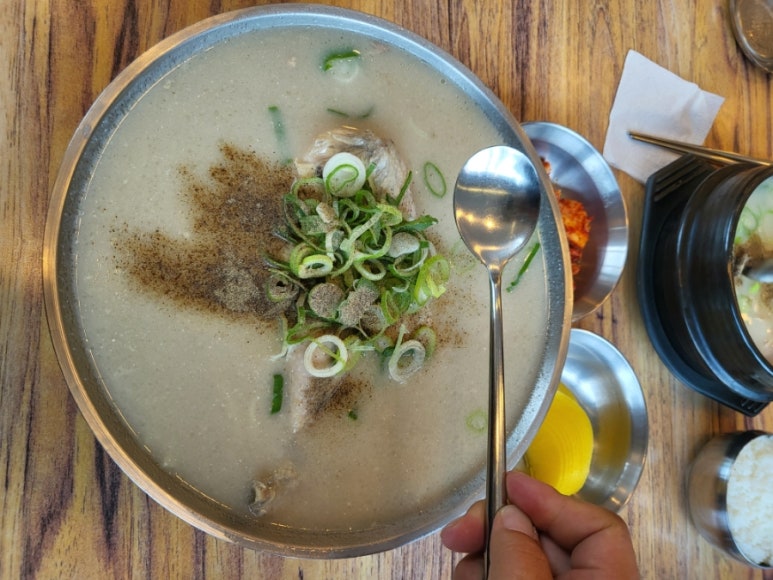 황산칼국수 이미지