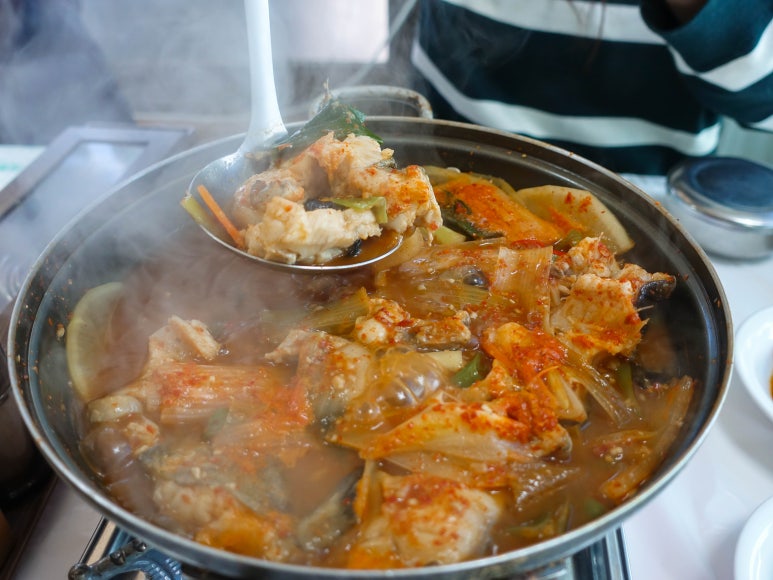 우성회센터 식당 이미지