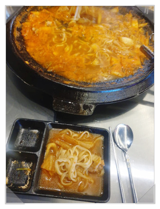 깊은솥칼국수 이미지