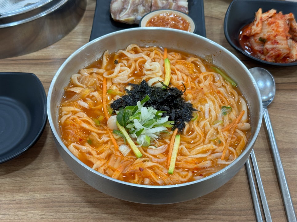 시골칼국수 이미지