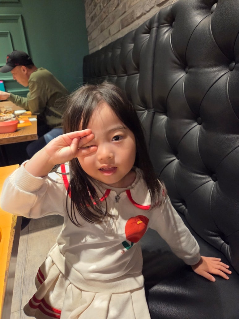 더빅바이트 이미지