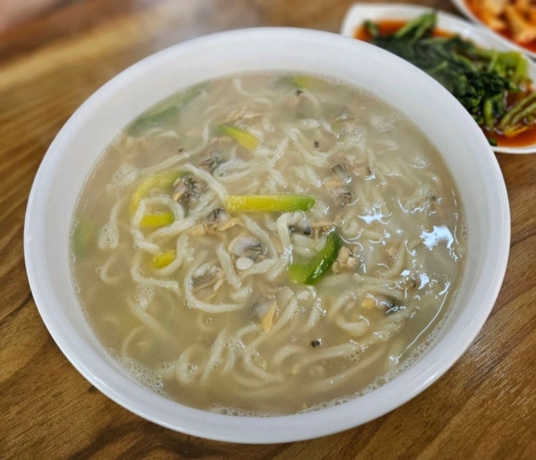 어머나칼국수 이미지