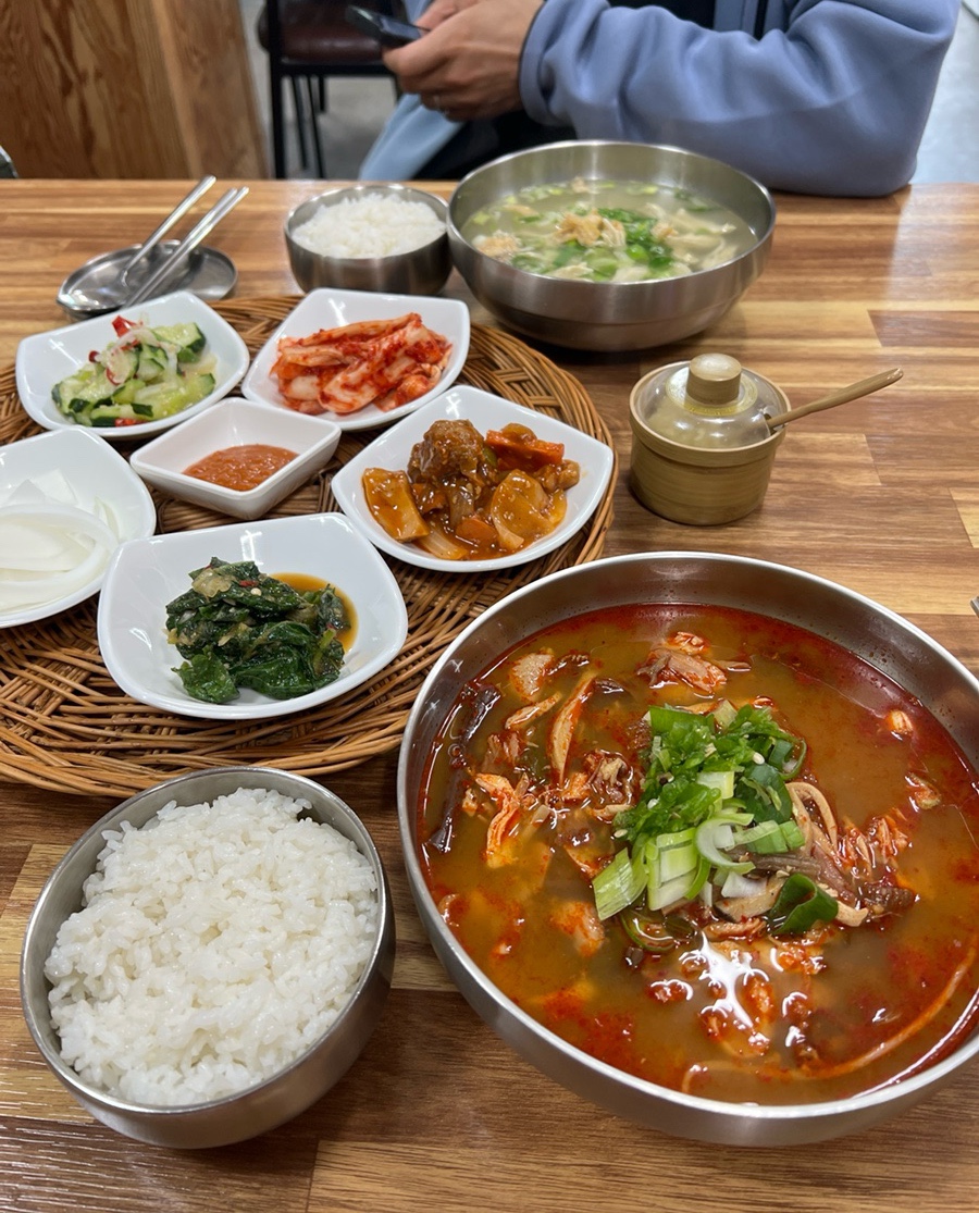 연일소문난닭개장 이미지