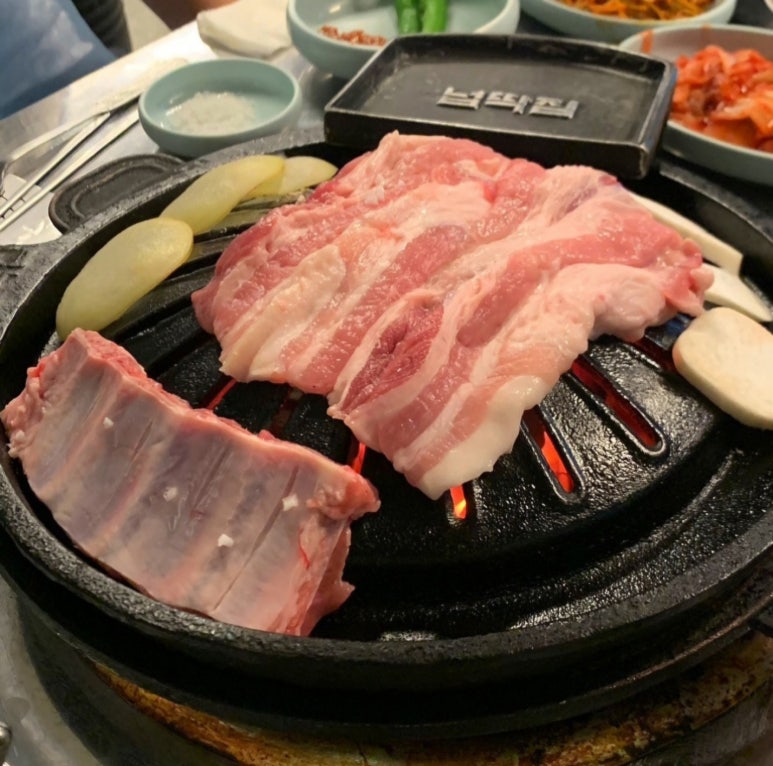 넙딱집 이미지
