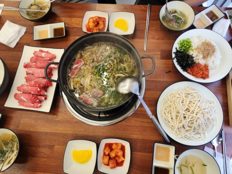 백세면가 샤브 칼국수 이미지