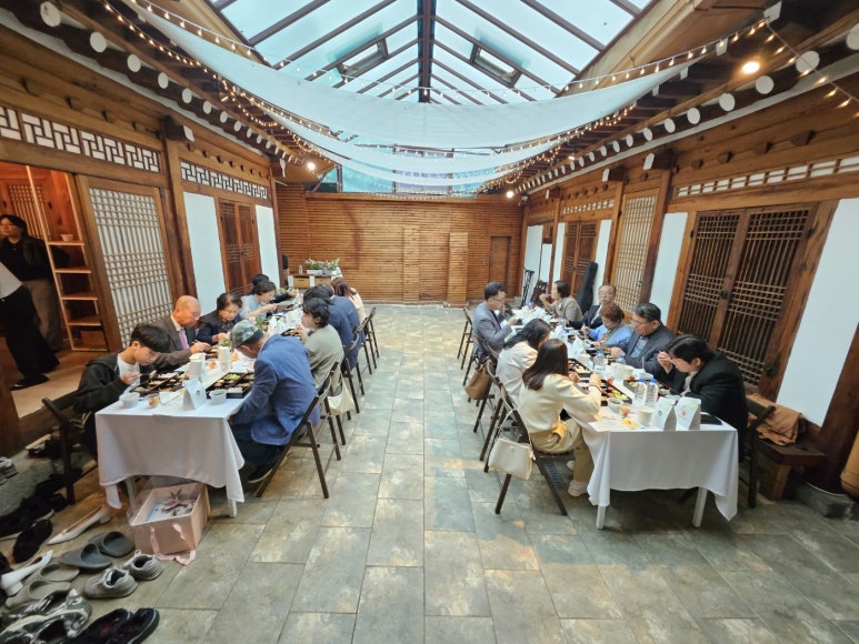 담소반 더키친 이미지
