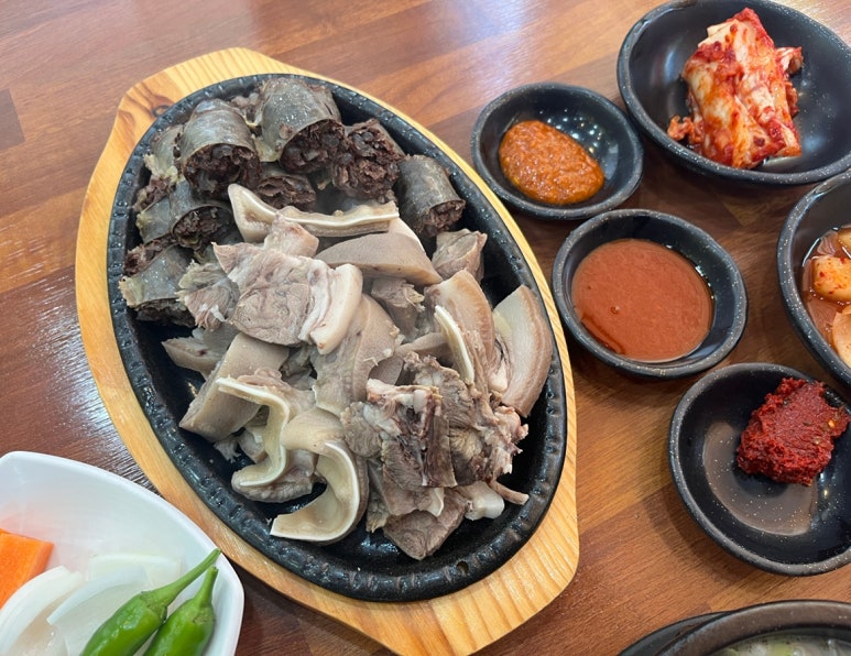 병천토종순대 수육국밥 이미지