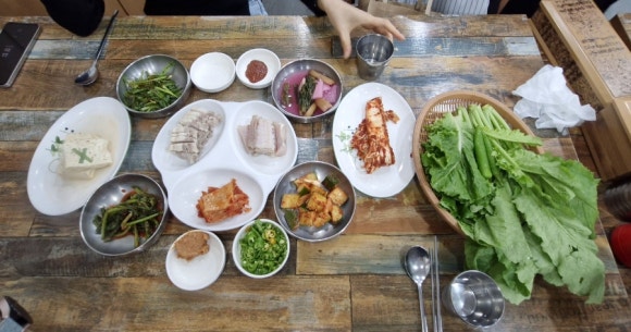 콩볶는아저씨 이미지