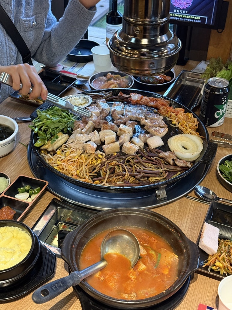 진미솥뚜껑식당 이미지