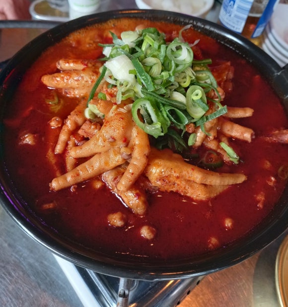 냄비닭발 동백점 이미지
