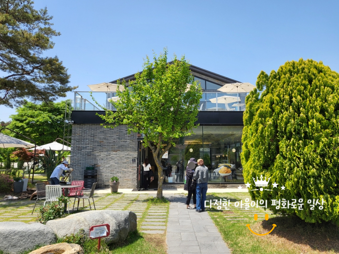 투썸플레이스왜관매원리점 이미지