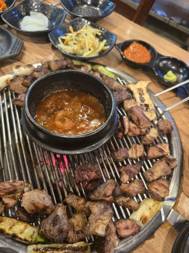 덕수아이흑돼지 이미지