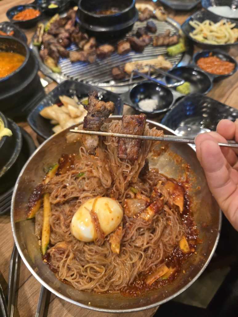 덕수아이흑돼지 이미지