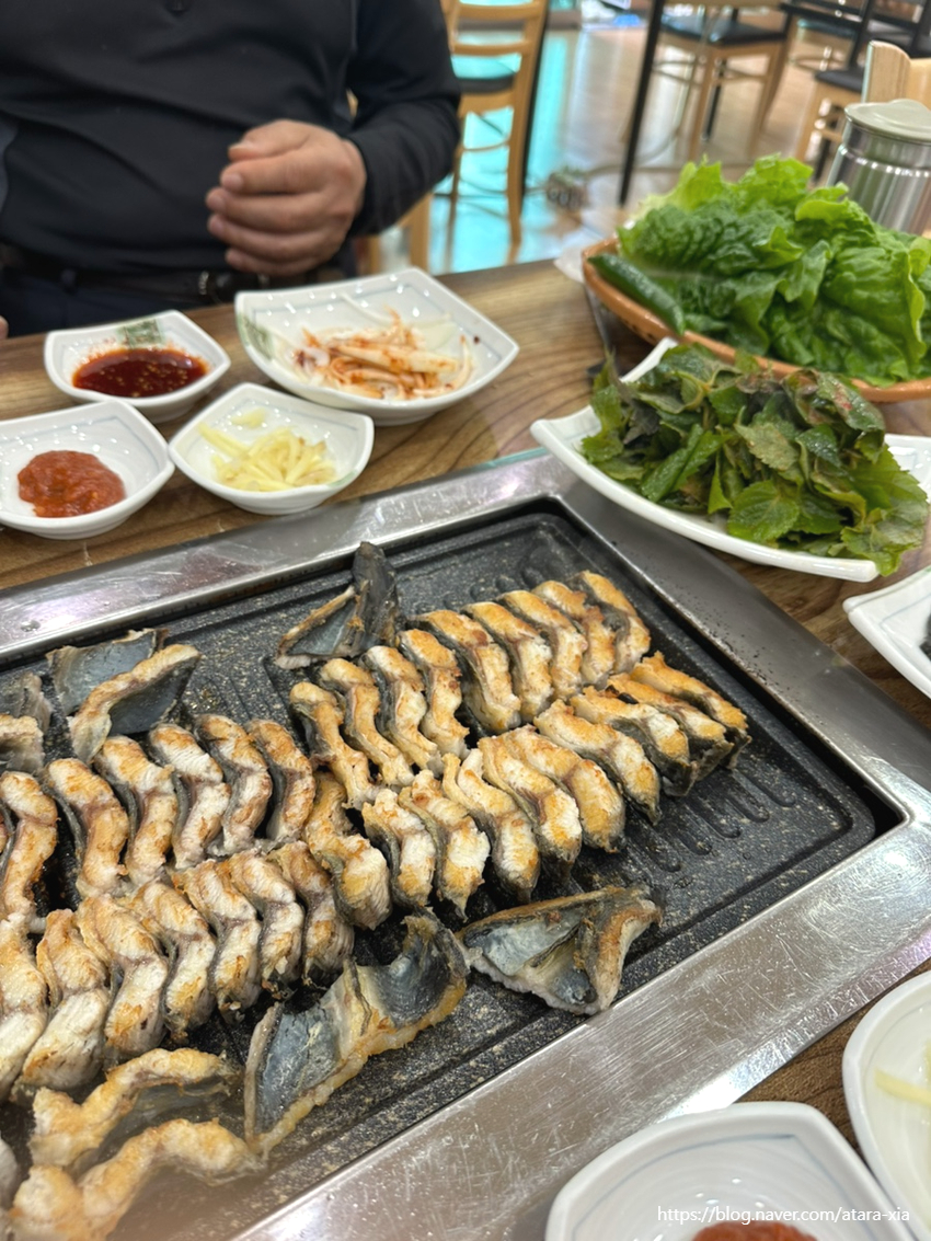 천지민물장어 이미지
