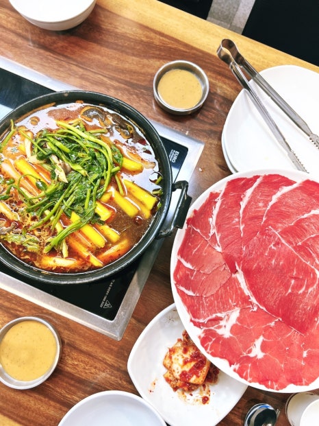 등촌샤브칼국수 이미지